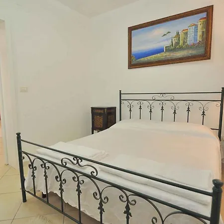 Le Casette Nel Salento Парабита